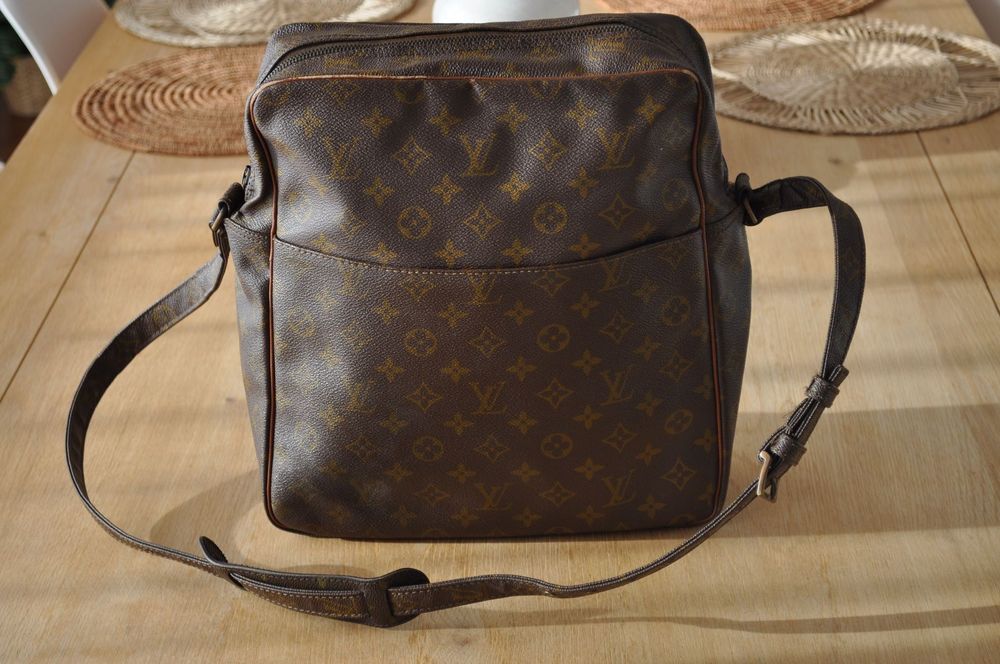 Louis Vuitton Vintage Tasche ab 1. CHF Kaufen auf Ricardo