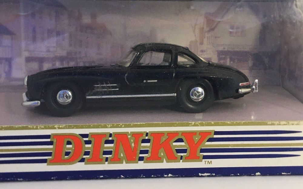 Dinky Matchbox Mercedes 300 SL Gullwing 