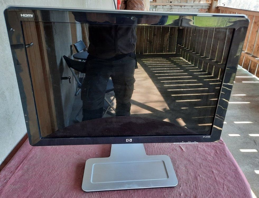 Monitor HP W2448hc,24Zoll(61cm),cam,HDMI,3xUSB 2.0 Kaufen auf Ricardo