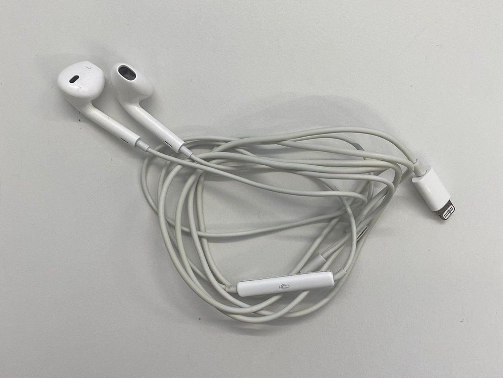 Apple EarPods mit Lightning Connector Kaufen auf Ricardo