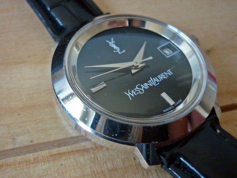 Vintage YSL Yves Saint Laurent DamenUhr - Automatic | Comprare su Ricardo