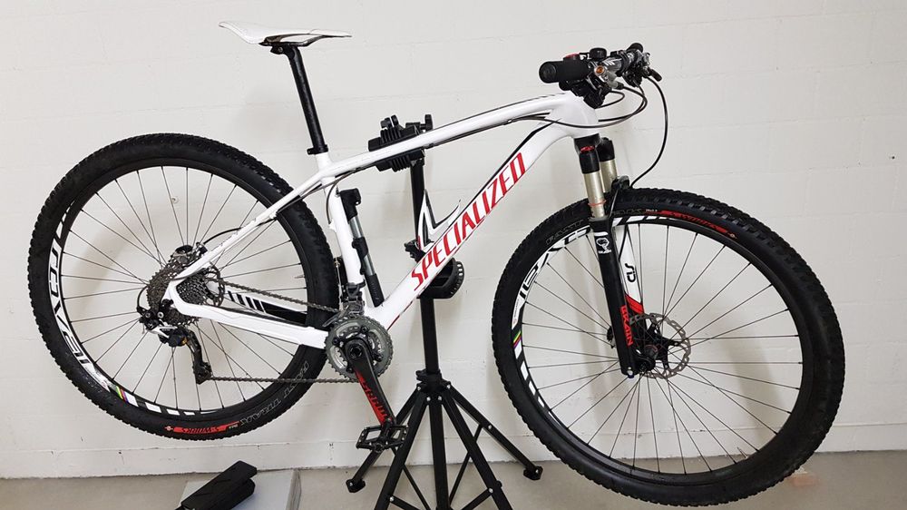 specialized stumpjumper ht expert carbon