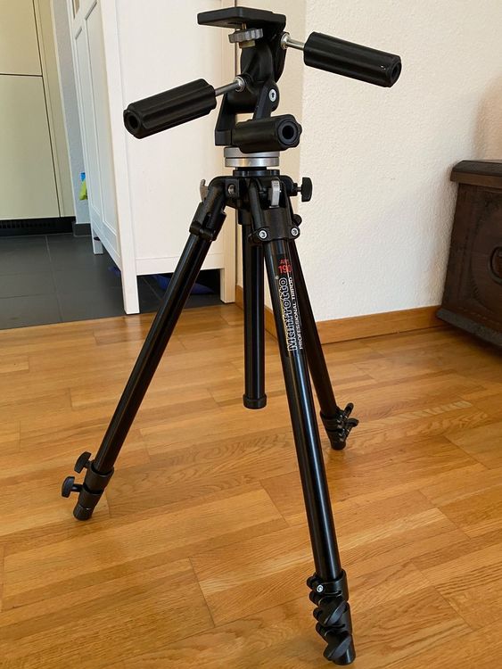 Stativ von Manfrotto ( Professional Tripod Art.190 ) Kaufen auf Ricardo