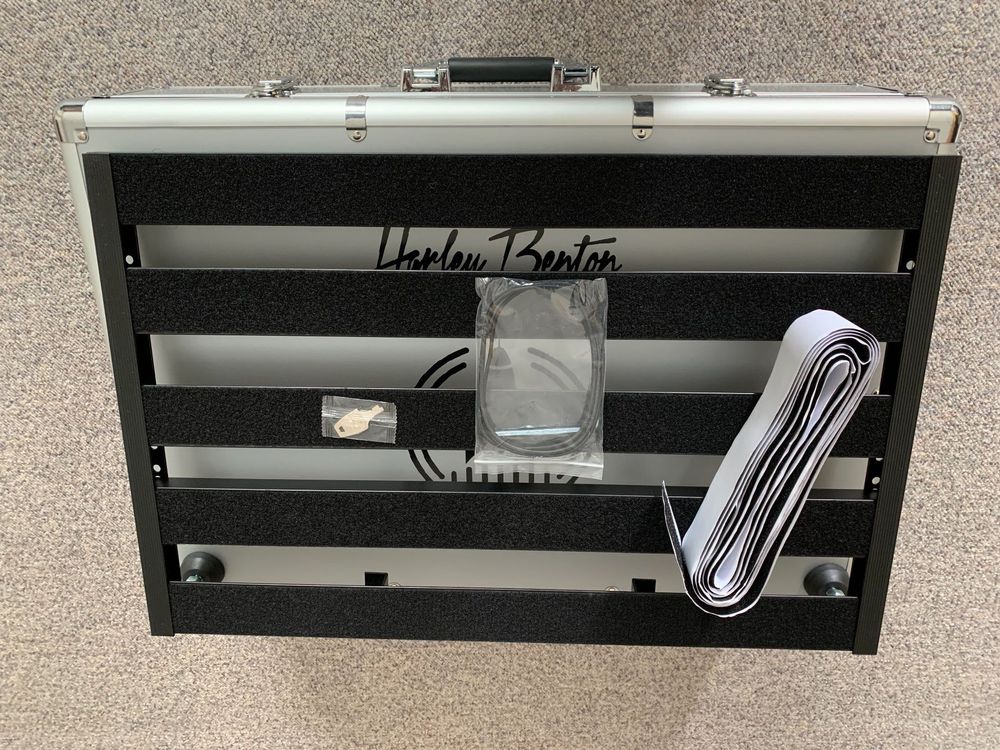 Pedalboard m. Hardcase Harley Benton XL Kaufen auf Ricardo