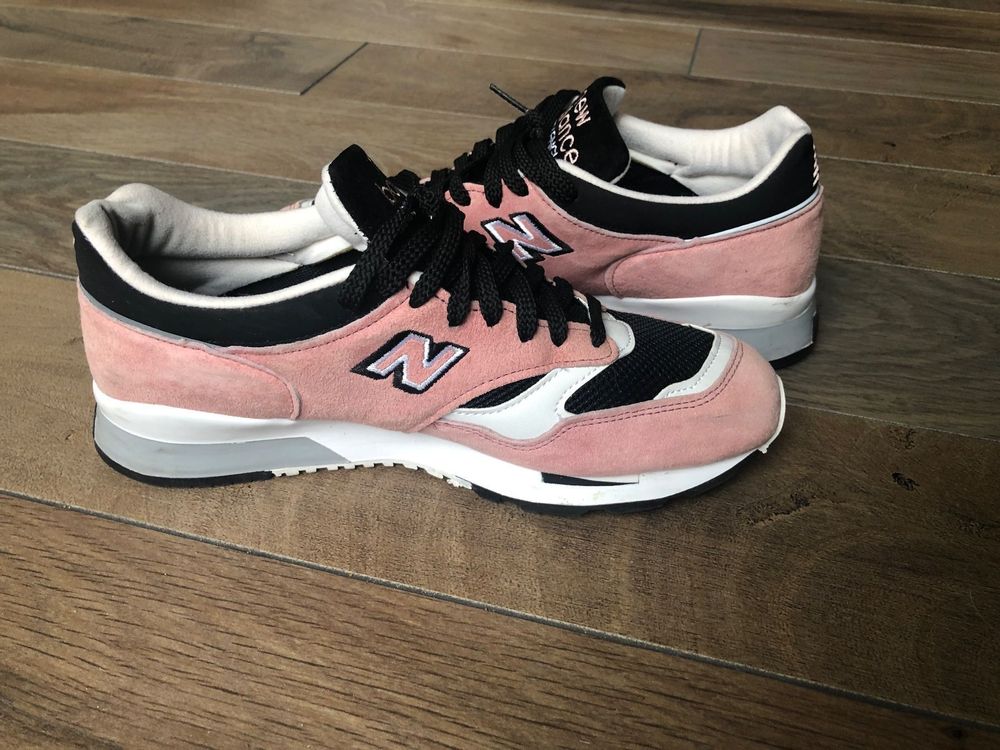 new balance 1500 rose Cinosural International School