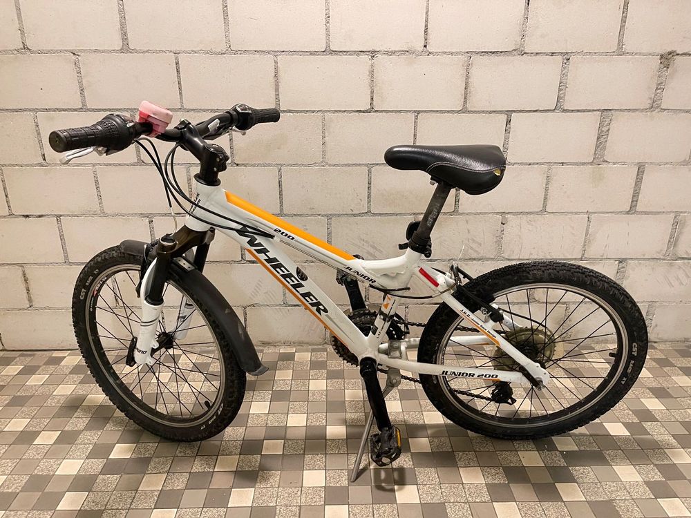 all black 200 junior