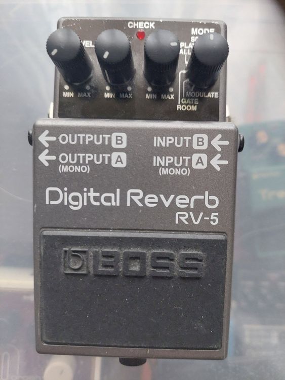 Boss Digital Reverb RV5 Kaufen auf Ricardo