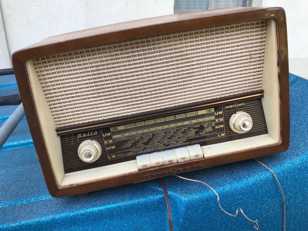 Alter Rohrenradio Loewe Bella Acheter sur Ricardo