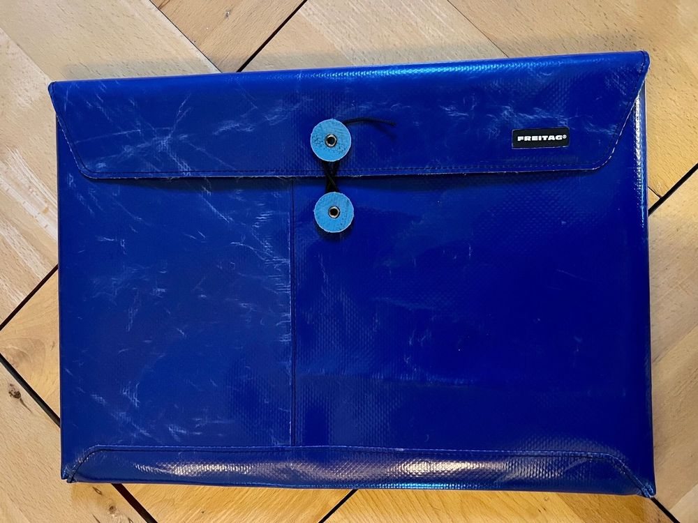 Freitag F421 SLEEVE FOR LAPTOP 15" Kaufen auf Ricardo