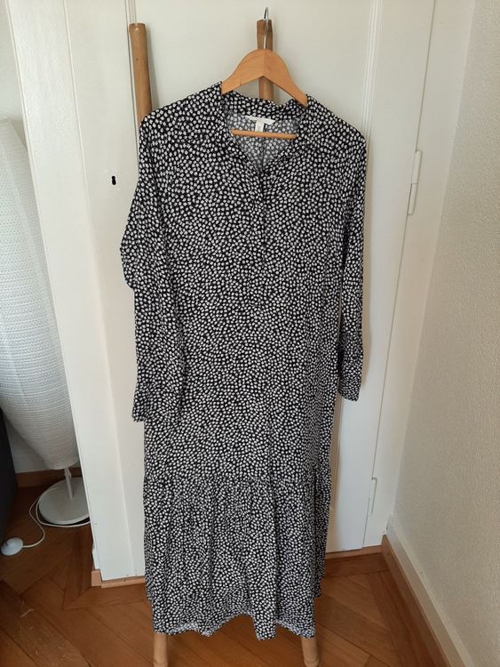 Longue robe H&M noire et blanche Kaufen auf Ricardo
