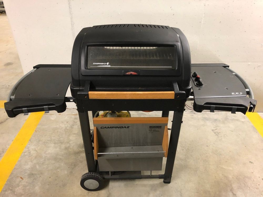 Campingaz Grill gebraucht aber mit voller PropanGasflasche Acheter sur Ricardo
