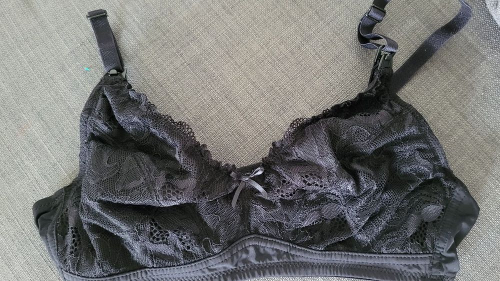 Maternity bras set x2 Kaufen auf Ricardo