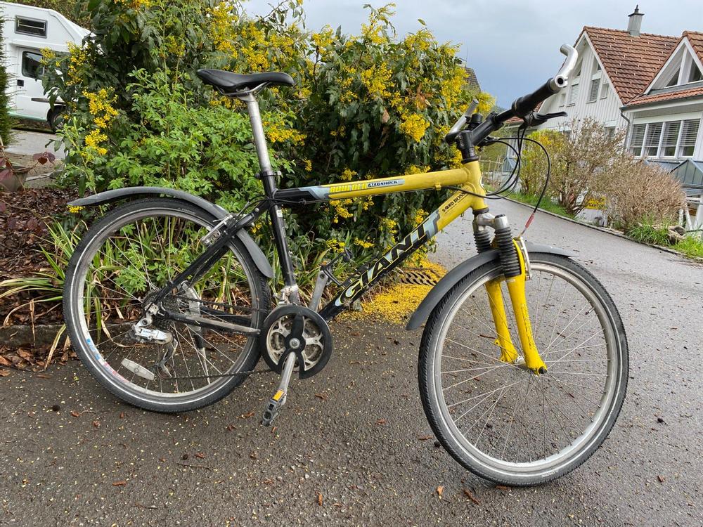 giant boulder alu shock mountain bike