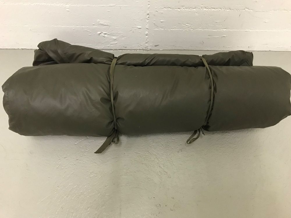 Militär-Schlafsack mit Schutzhülle 1