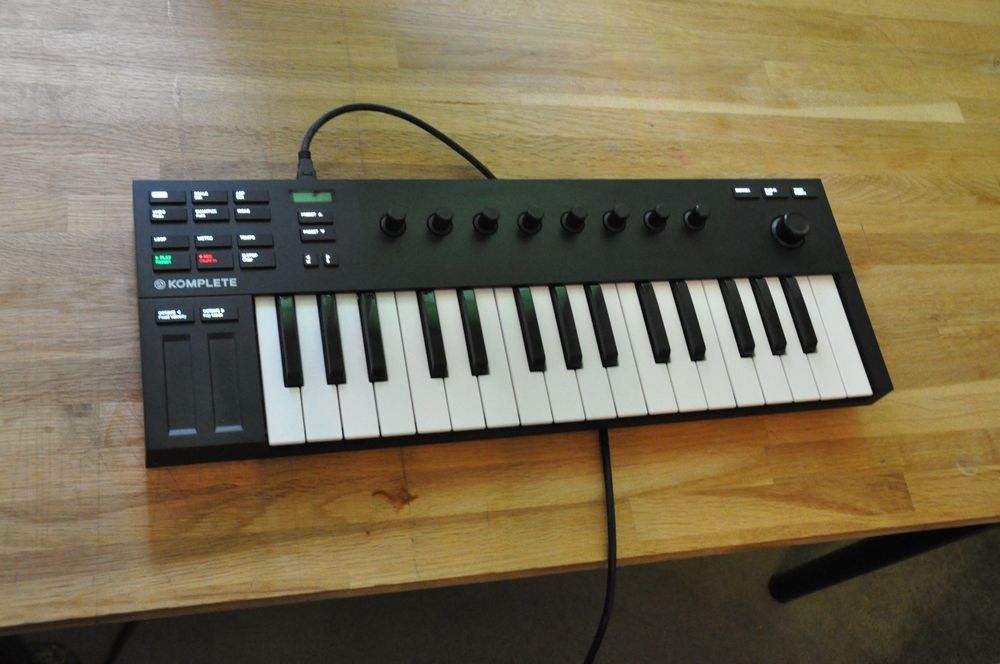 Native Instruments Komplete Kontrol M32 USB Midi Keyboard | Kaufen Auf ...