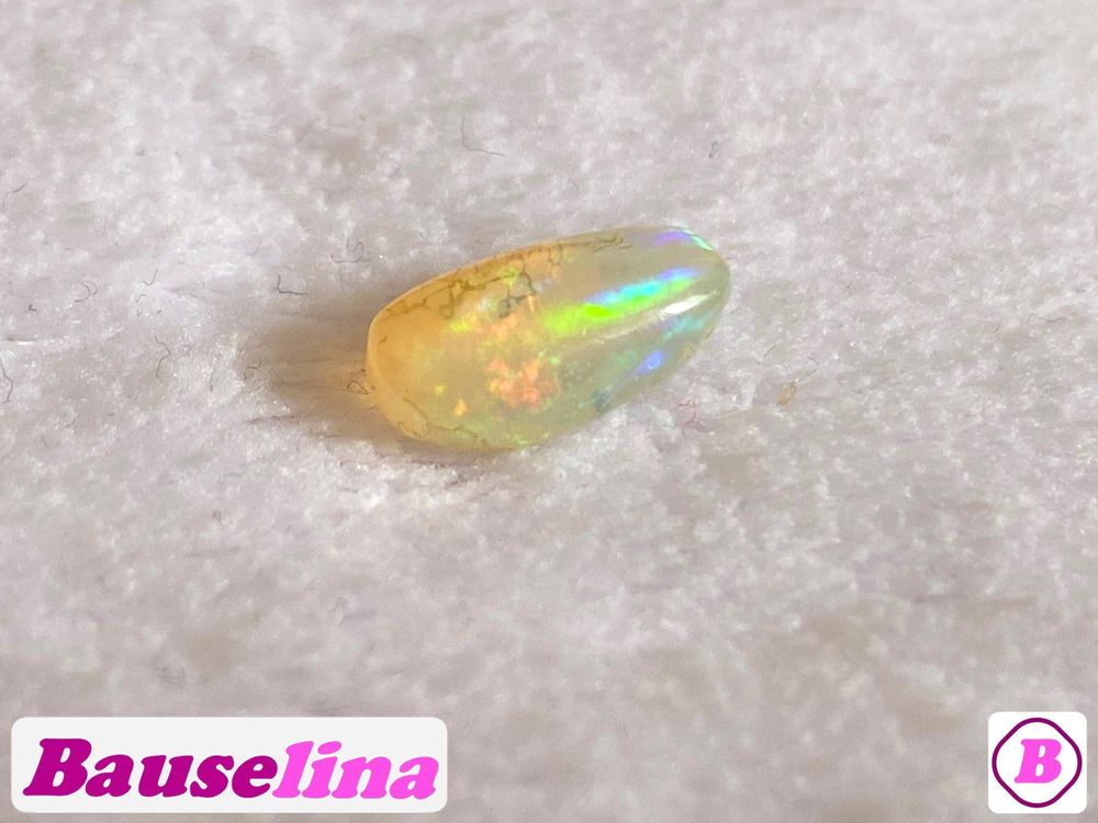 Opal - 0,7 carat - lässiges Farbspiel 1