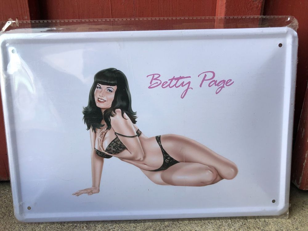 Betty page pin up 1