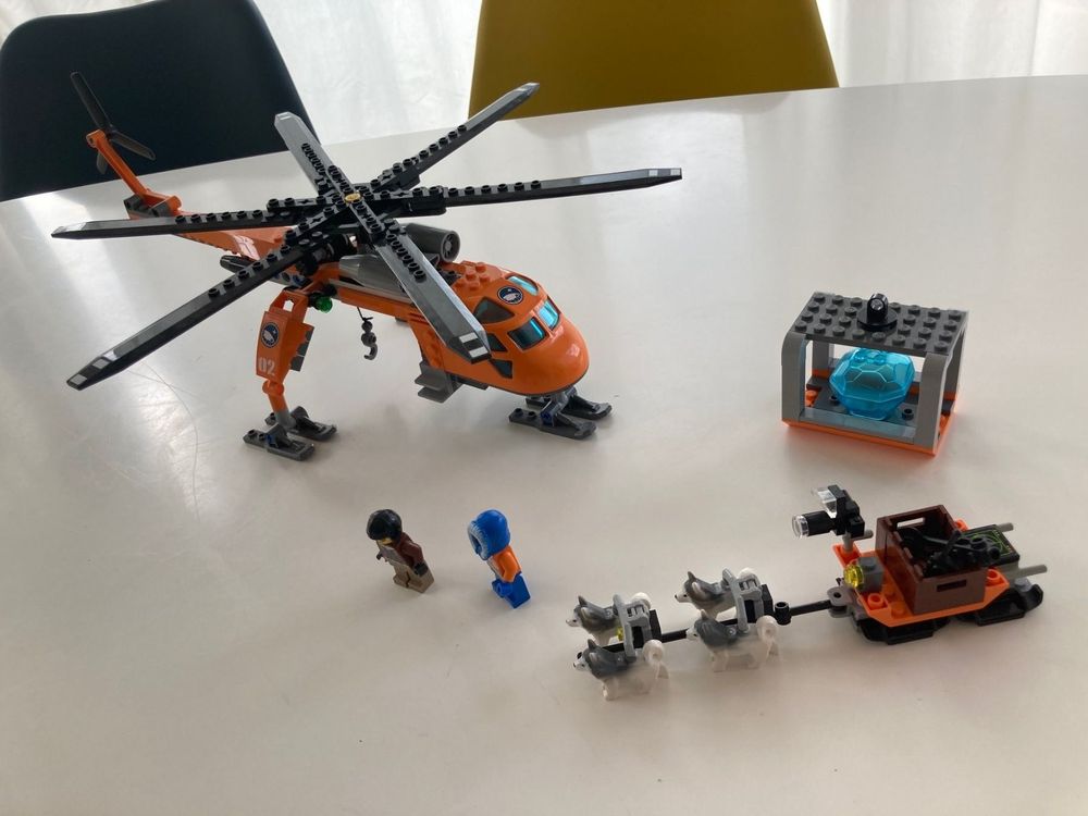 lego arctic helicrane