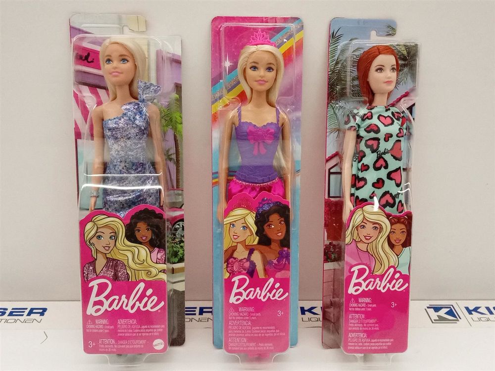 3x Barbiepuppen 1