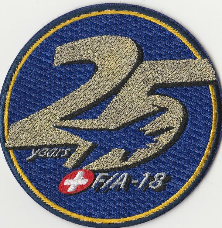 SWISS AIR FORCE F/A-18 25 years gold Rand+25 rest grau 1