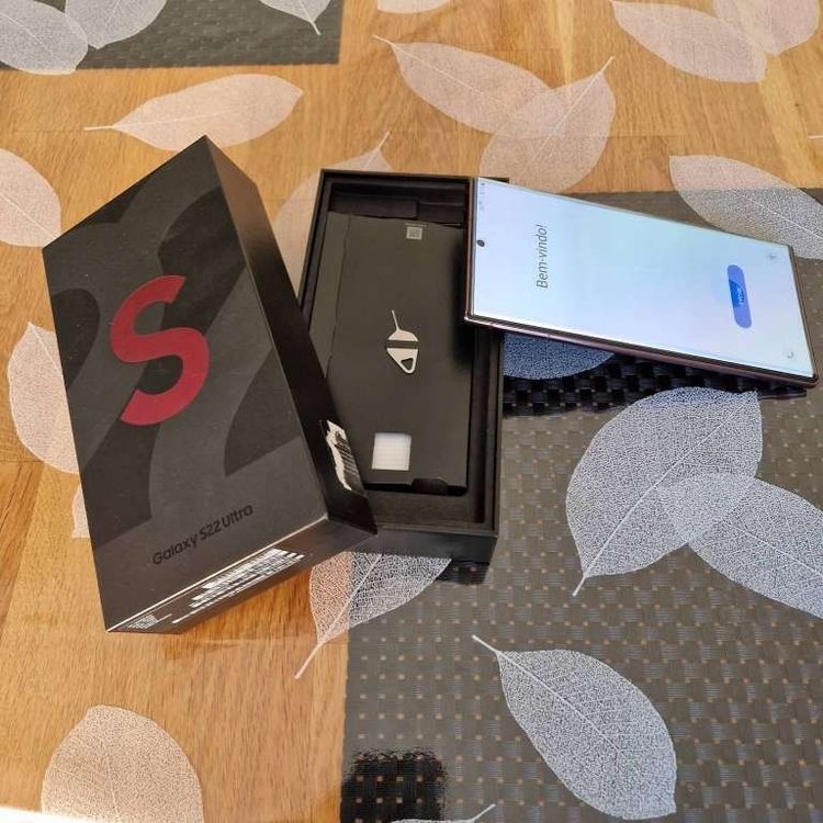 Samsung Galaxy s22 Ultra 5G Burgundy 256Gb + LED View Cover+ Kaufen