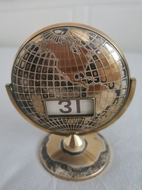 Antiquität Ewiger Kalender Globus  Kaufen auf Ricardo