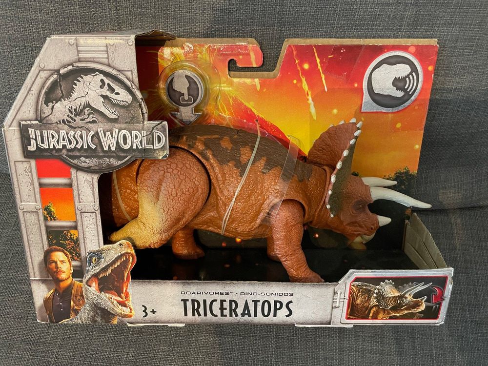 roarivores triceratops