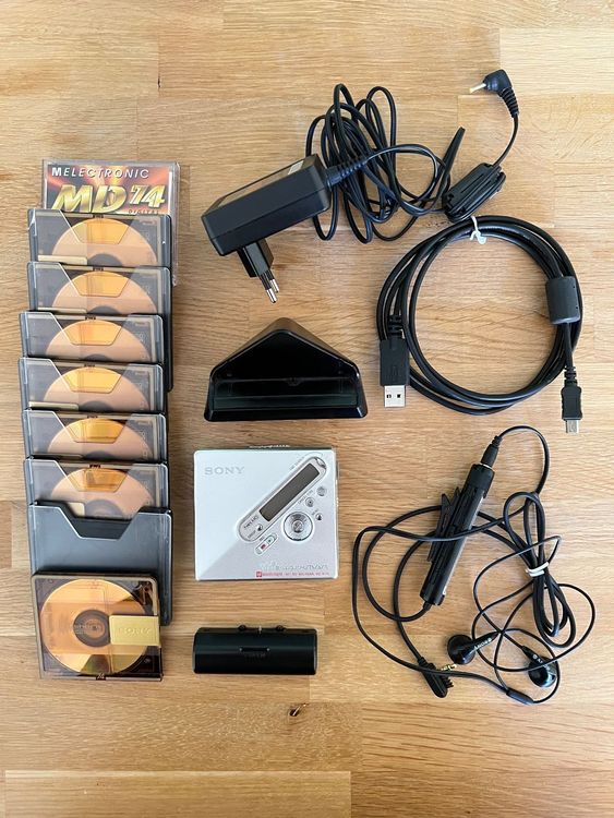 Minidisc Player Sony MZN710 inkl. Zubehör und 8 Minidisc Acheter sur Ricardo
