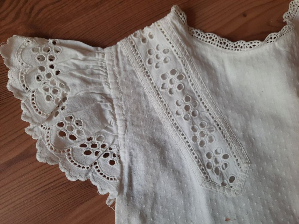 Ancienne ROBE De Petite Fille Belle DENTELLE Acheter Sur Ricardo