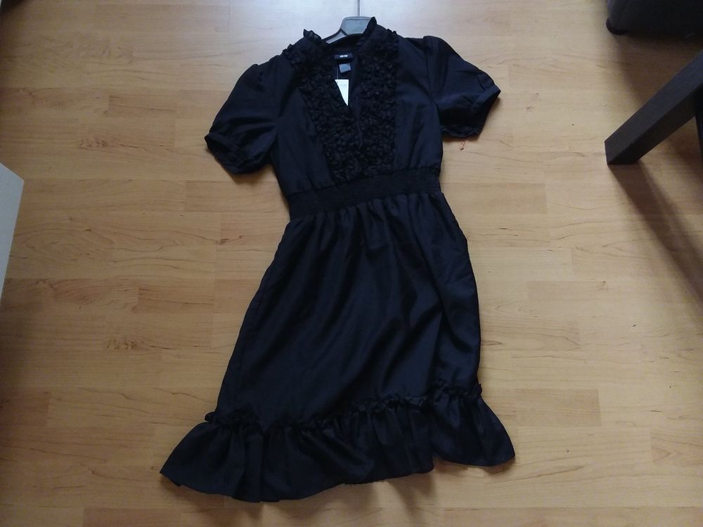 Schwarzes Kleid 1