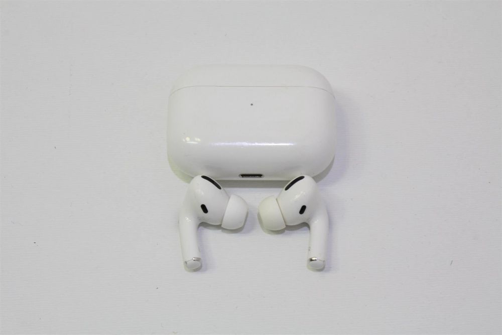 APPLE AirPods Pro (22062626) 1