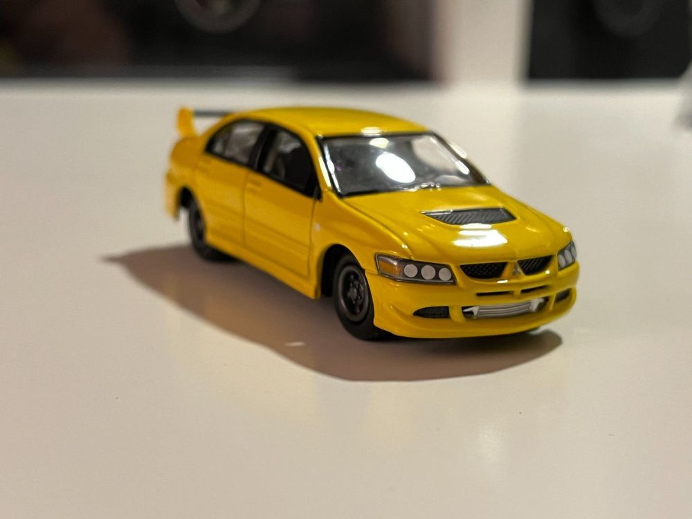 Mitsubishi Lancer EVO Johnny Lightning 1/64 Kaufen auf Ricardo