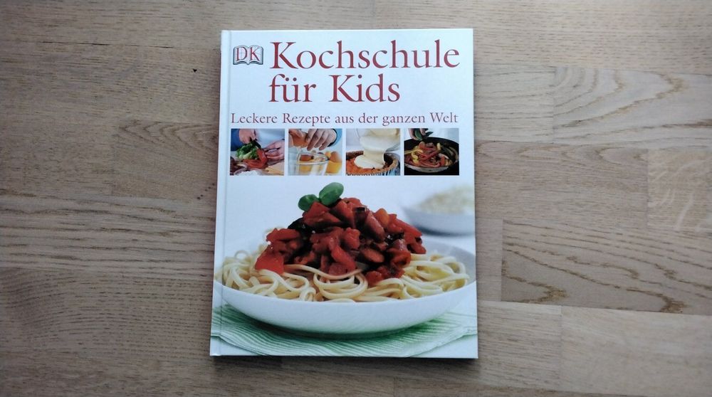DK  KOCHSCHULE FÜR   KIDS ( WIE NEU !) 1