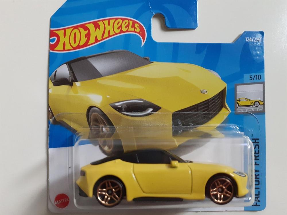 Nissan z hot wheels