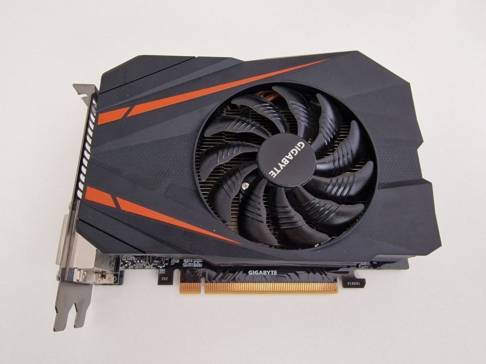 GeForce GTX1070 Mini ITX OC 8G 中古