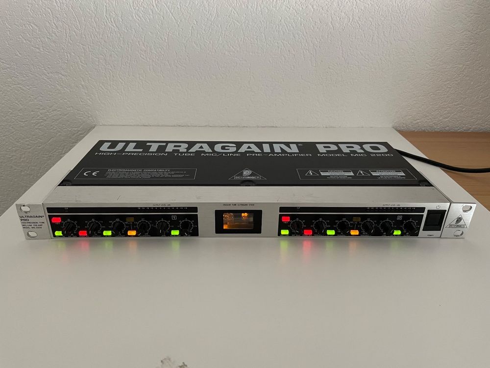 Behringer Ultragain Pro Mic 2200 preamp/Vorverstärker Kaufen auf Ricardo