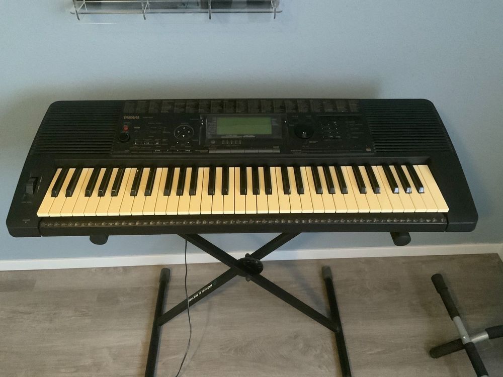 Keyboard Yamaha PSR 520 St nder Acheter Sur Ricardo