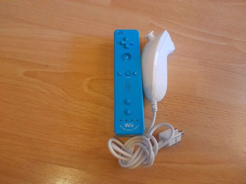 Wii Controller und Nunchuk Kaufen auf Ricardo