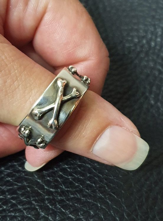 Neu: Ring mit gekreuzten Knochen Gr. 67 / 925 Silber 1