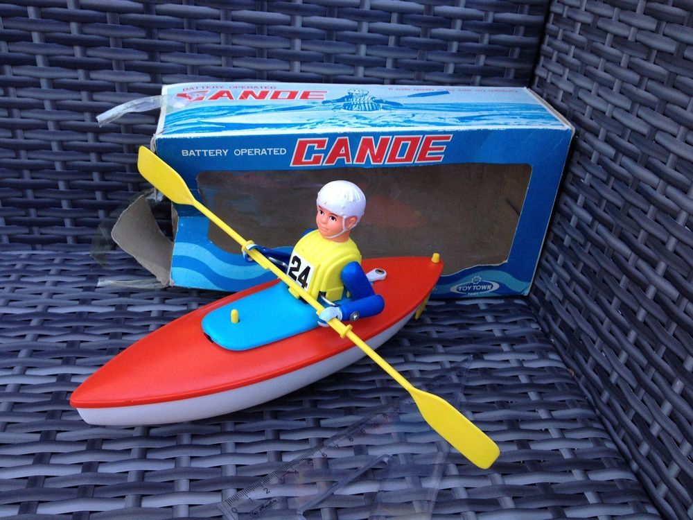 vintage Canoe Tomy toy town - made in japan 1