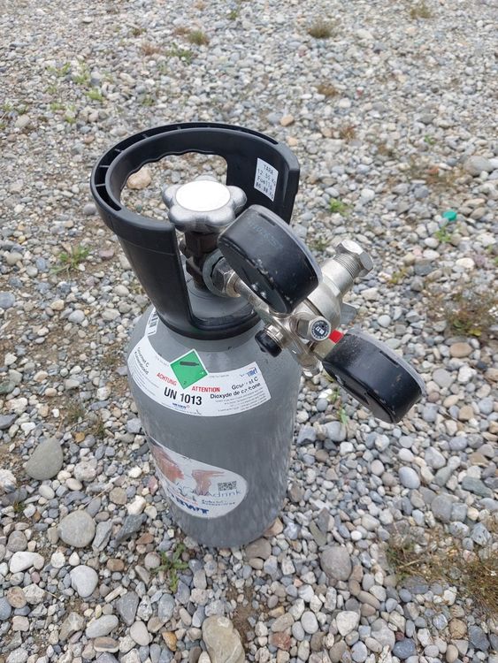 Gasflasche Kohlendioxid schöner Zustand mit Manometer Kaufen auf Ricardo