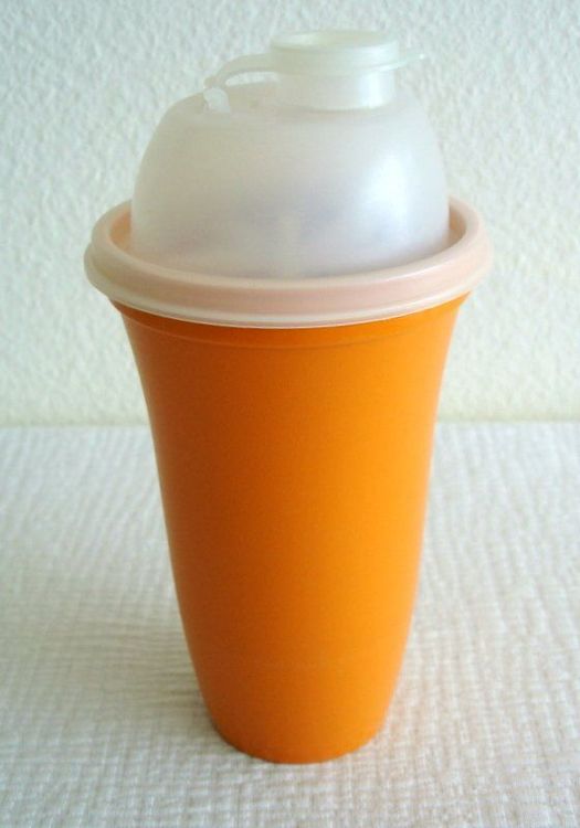 schüttelbecher tupperware
