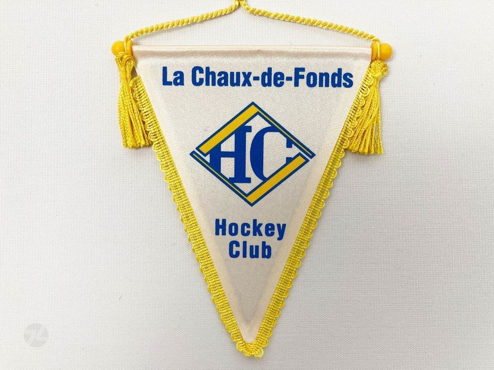 LA CHAUX DE FONDS HC Eishockeywimpel Wimpel Hockey Vintage 1