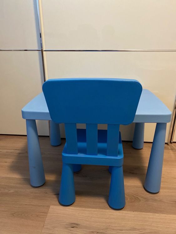 IKEA children table and chair (MAMMUT) blue Kaufen auf Ricardo