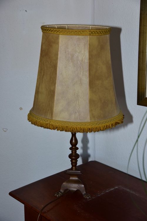 Stehlampe alt mit Pergament Lampenschirm Fuss aus Bronze Kaufen auf Ricardo