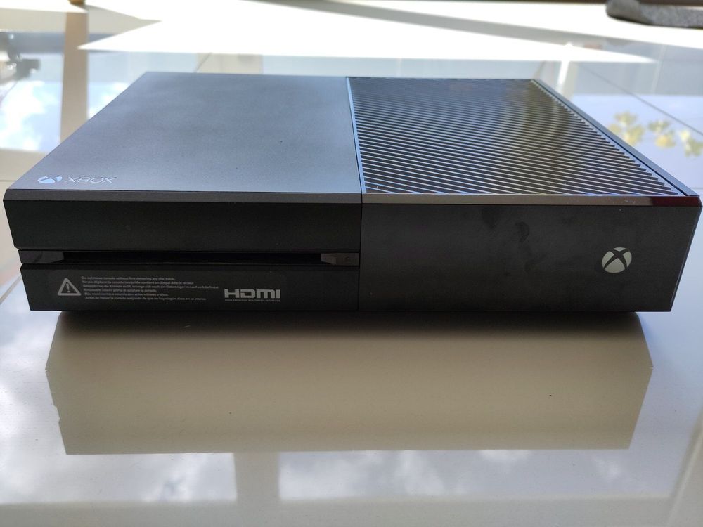 XBox One (Model 1540) Kaufen auf Ricardo
