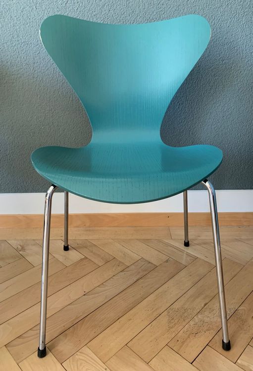 Stuhl 3107, Design: Arne Jacobsen; Jahr: 2003 1