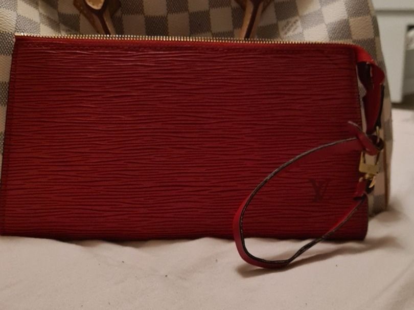 Louis Vuitton Pochette Accessoire in Epi Leder Kaufen auf Ricardo