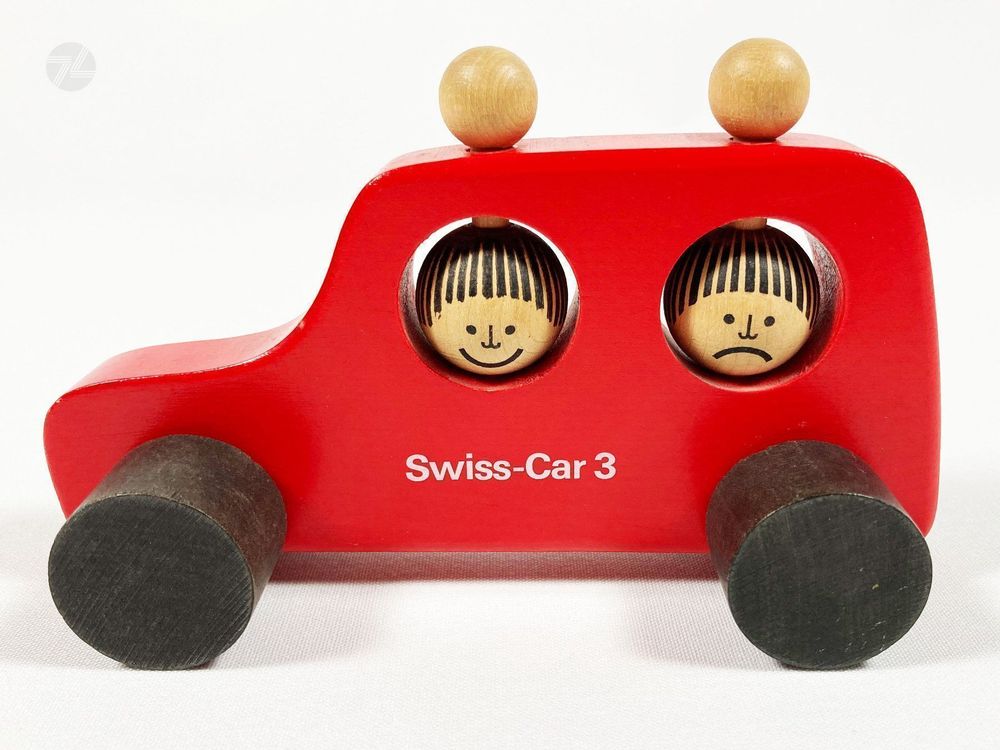 Naef Spiele Swiss Car 3 Holzspielzeug Auto Holzauto Rot 1