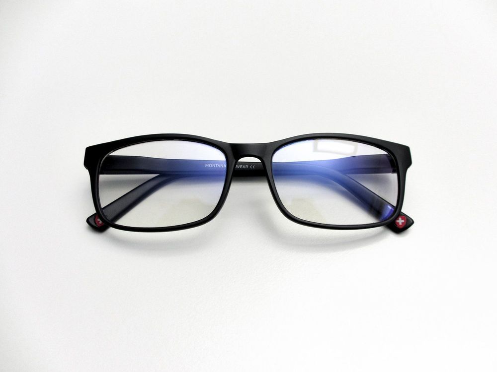 Brille ohne Stärke mit Blue Light Filter (Monitorarbeit) Kaufen auf Ricardo